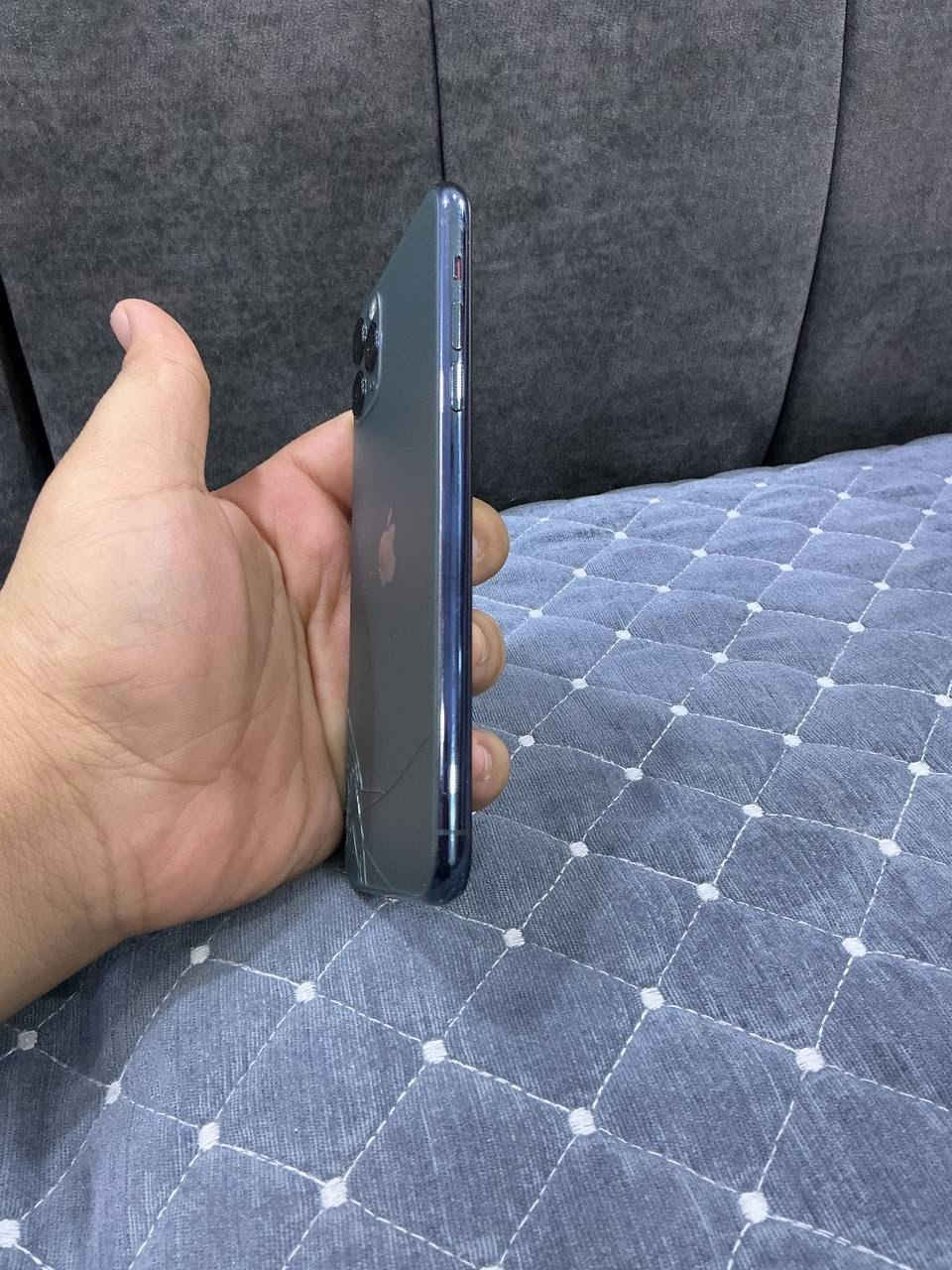 سلام عليكم 
iPhone 11 Pro Max 
ذاكرة 256
بطارية 95 اصلية معلاية 
مبدل شاشة GX شرط
فيس ايدي شغال 
تك سم 
بي فطر بل ضهر مثل ما موضح بل صور 
جهاز حيل نضيف كدام العين 
كلو شغال كامرات دمعة 
سعر 290 وبي مجال للشراي 
استفسار اكثر اتصل 
*********** واتساب 
مكاني موصل ايسر
