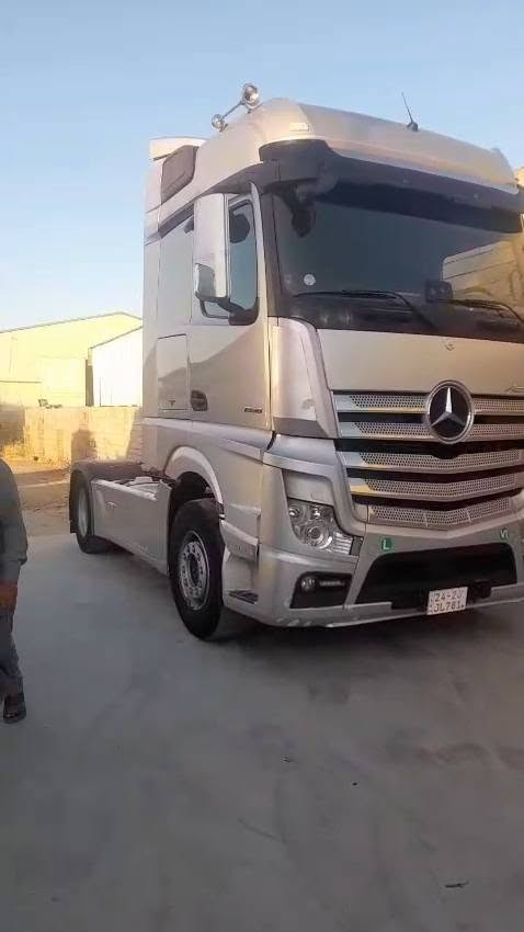 سلام عليكم البيع وحش موديل 2018 حجم 58✈️دبل سوبر فول مواصفات رقم دهوك بسمي سياره جديده تبريد ثلج سياره مال جنيه الشراي يتصل*********** ///***********مكاني لانبار رمادي
