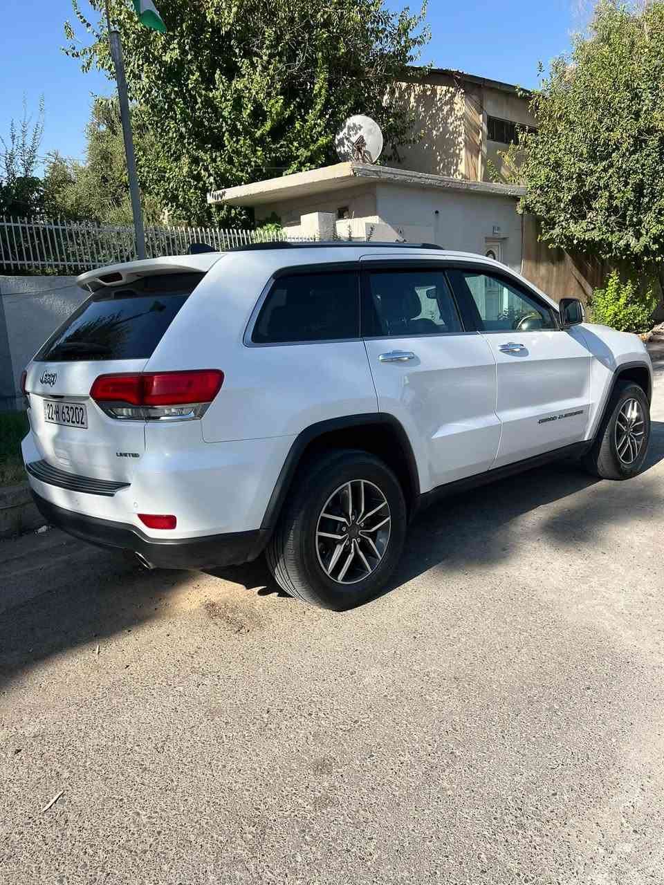 جيب كراند شيروكي موديل 2019 وارد أمريكي كلين بدون سبغ مصفات لمتد بي اقل من شبر بيديار ماشي 58مايل موكان أربيل (***********)سعر 235مجال
