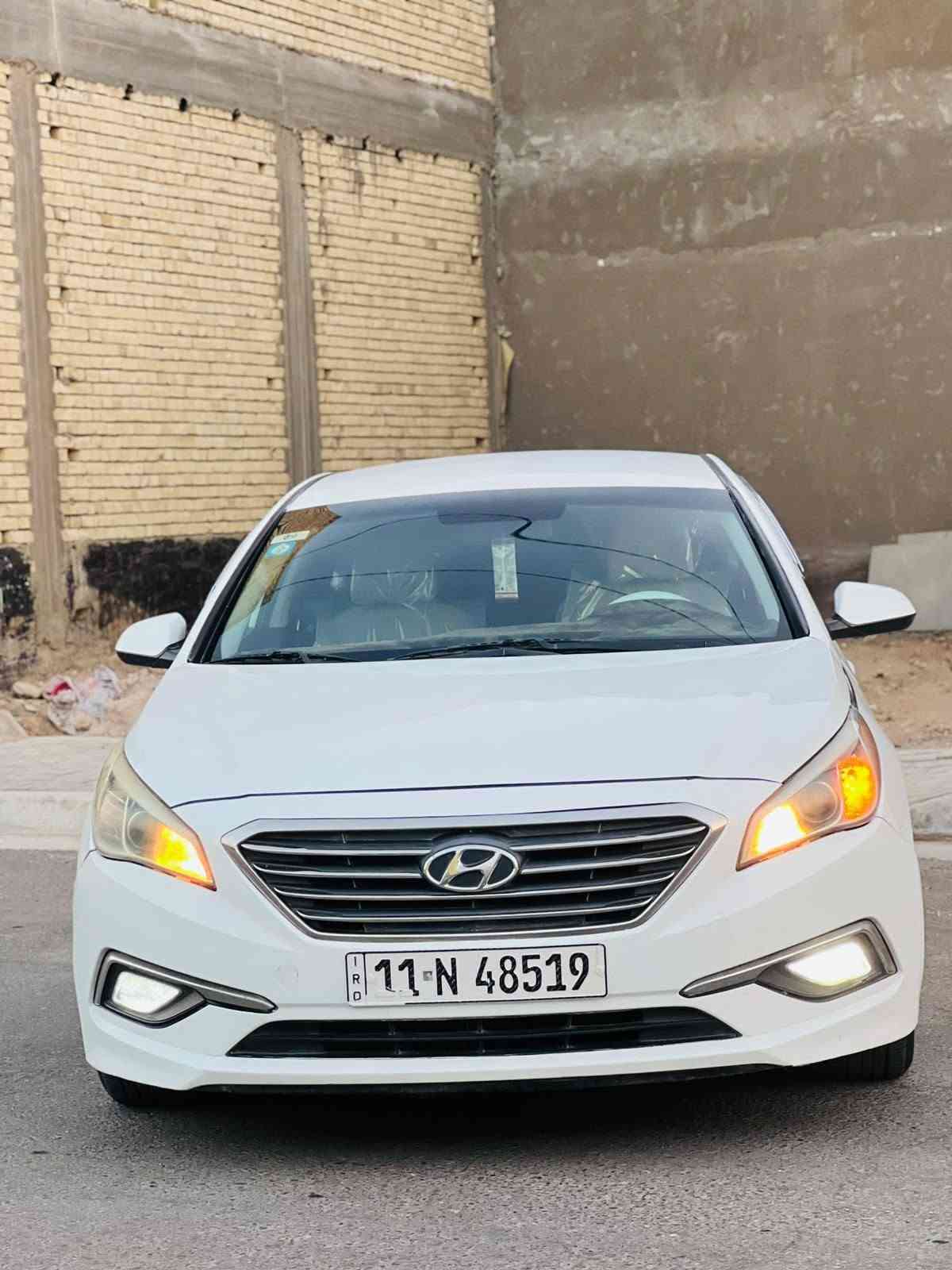 سلام عليكم للبيع هونداي سوناتا  موديل ٢٠١٧ وارد أمريكي رقم بغداد دولي بسمي  

مكينه وكير وحداديه مكفولات تخم تاير جديد 
تبريد ثلج ❄️ 
سياره حادثه بنييد فقط بدون دواخل ولباقي كفاله عامه 

مواصفات داخل بيجي محركه ٢٤٠٠  
تحكم ستيرن جهتين  

بيه منضومه غاز كامله 

سياره ماشيه ١٧٥ ميل 

سعر السياره ١١٤ وبيه مجال 

مكان السياره كربلاء 
للستفسار لاتصال على الرقم 

‭***********
