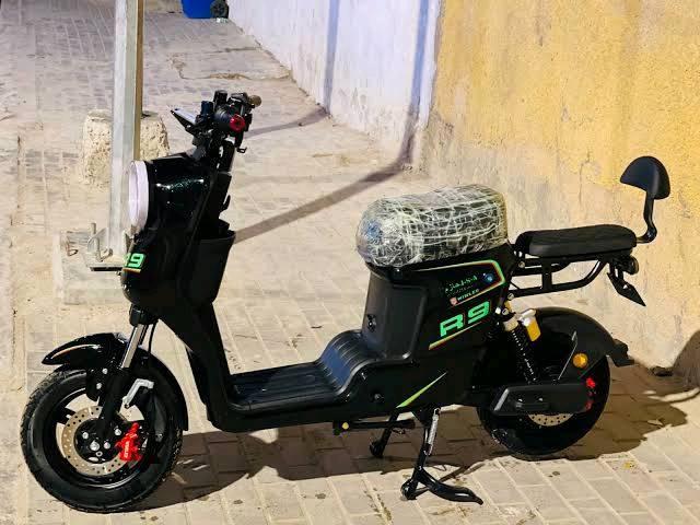 R9 • دراجة كهربائية • الموصل