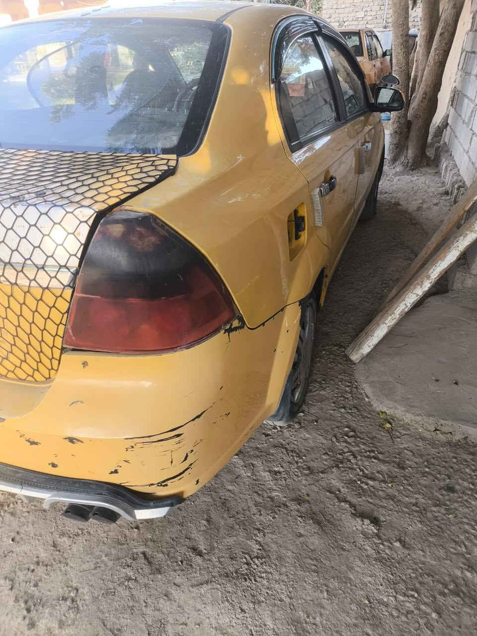 سيارة • قابل تفاوض • بدون تفاصيل