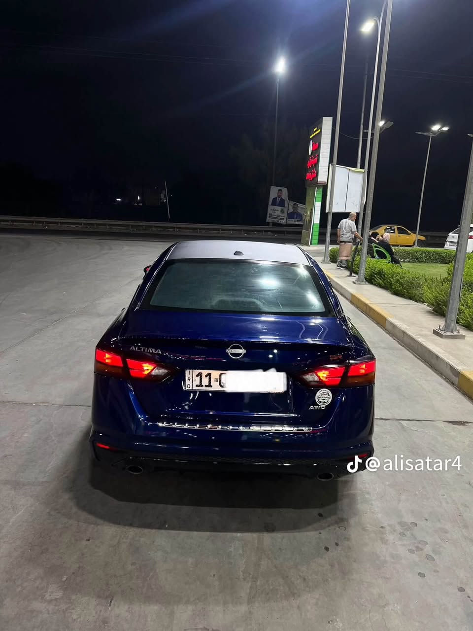 نيسان التما 2023  فور وبل وارد أمريكي ضر بنيد و الباب وره سايق بيهه مكانات بارد السياره جاهزه  
المكان المقداديه 
السعر 140
الاتصال 
***********
