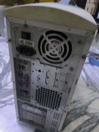 عندي هذا الكيس للبيع قيم واخذ