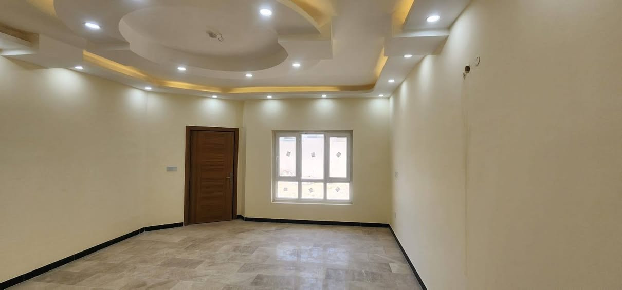 🏡 منزل للبيع في مدينة الجوهرة السكنية
📐 المساحة: 250م²
🏠 طابقين
🛏️ يحتوي على 4 غرف نوم
📍 موقع مميز مقابل سايدين
💰 السعر: 545 مليون — سعر جداً مناسب

📞 للتواصل والاستفسار:
شركة العروش العقارية
***********
