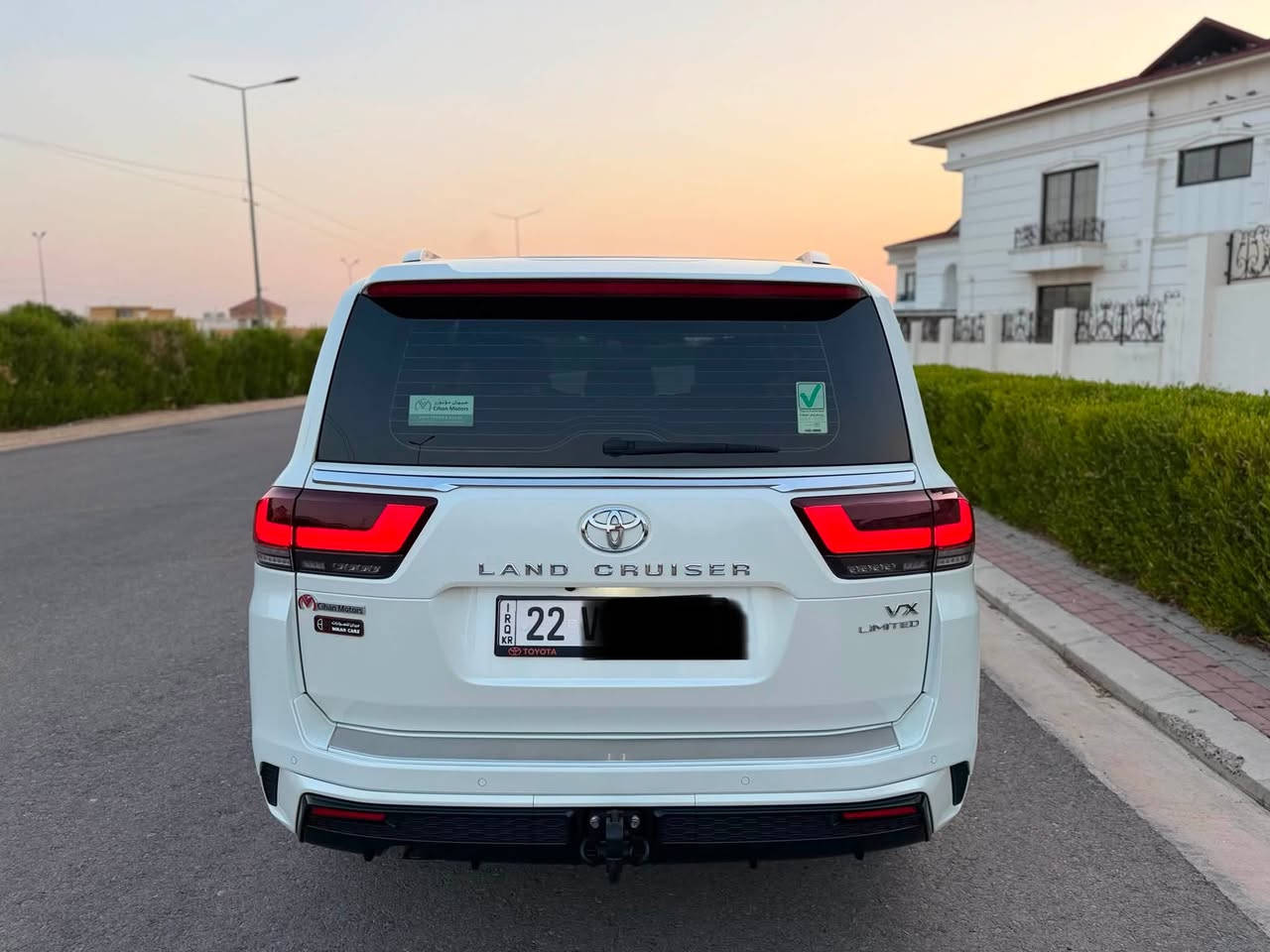 لاندكروزر VX لمتد ساس  موديل 2024. مواصفات سياره سلايد لايت عدسات متحركه 4 كامرات كشن سايق خزن ذاكرة رادار كشنات الاماميه ولخلفيه كهربائي 3 شاشات تبربد تدفئة بالكشنات شاحن لاسلكي سماعات JBL تشغيل عن بعد سياره فول مواصفات ل VX لمتد معروفة مواصفاتها . سياره كفاله بشرط الفحص . فحص هزه تحويل كله جديد تريد تحويل وكاله حاضر اي استفسار  *********** بصمات 2هيتفونات كل غراضها موجوده
