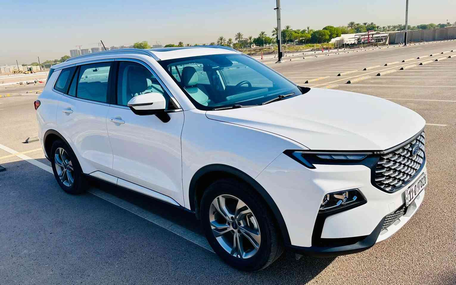 السلام عليكم ورحمة الله وبركاته
فورد تريتوري فئة ترند بانوراما
موديل ٢٠٢٥ 
عداد: 20200 km
رقم بغداد باسمي اني مطلعها من الشركة
المواصفات ترند تجي نص فول (بانوراما تبريد منفصل) 
وتشغيل عن بعد وخاصية ترحيب
سيارة جديدة ونظيفة جداً ومكفولة من كل شي وداخله ضمان شركة القاصد كله سيرفس شركة حسب المواعيد 
لاتزال في ضمان الشركة ، تبديل دهن وصيانة مجاني لمدة 3 سنوات دهن وفلتر لحد 60 الف كم
السيارة عليها اضافات:
١-السيارة بيها تظليل ضد حرارة الشمس نوعية درجة اولى
٢-كاعيات حضن 

السعر ٢٨.٥ مليون 
مكاني بغداد - العامرية او الجامعة الامريكية 
للاستفسار الاتصال 📞 ***********
