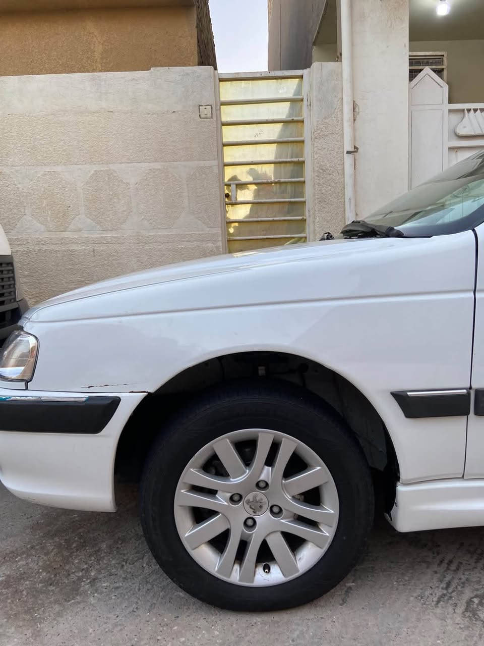 السلام عليكم حبايبي بيجو بارص موديل 22 السياره كفاله عامه عده بارد مكانين السياره خير من الله تخم تاير جديد حداديه مامي خلفي كير مكينه تبريد كفاله السياره جديده جاهزه ع اخر حبايه السياره محجوزه ينفك حجزهه بل واحد 1️⃣ وكاله عامه اسويلك السعر 68 وبيه مجال قليل الشراي *********** بي واتساب مكان السياره واسط مركز المدينه
