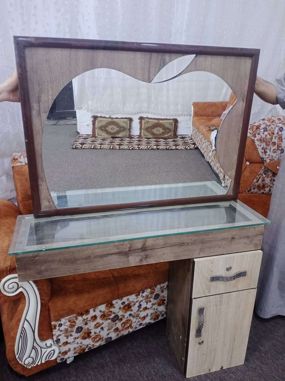 سلام عليكم غراض مستعمل مال حلاقه من كل قطعة اكو اربع نظيفات مكان كركوك مصلى سعر بل خاص رقم ***********
