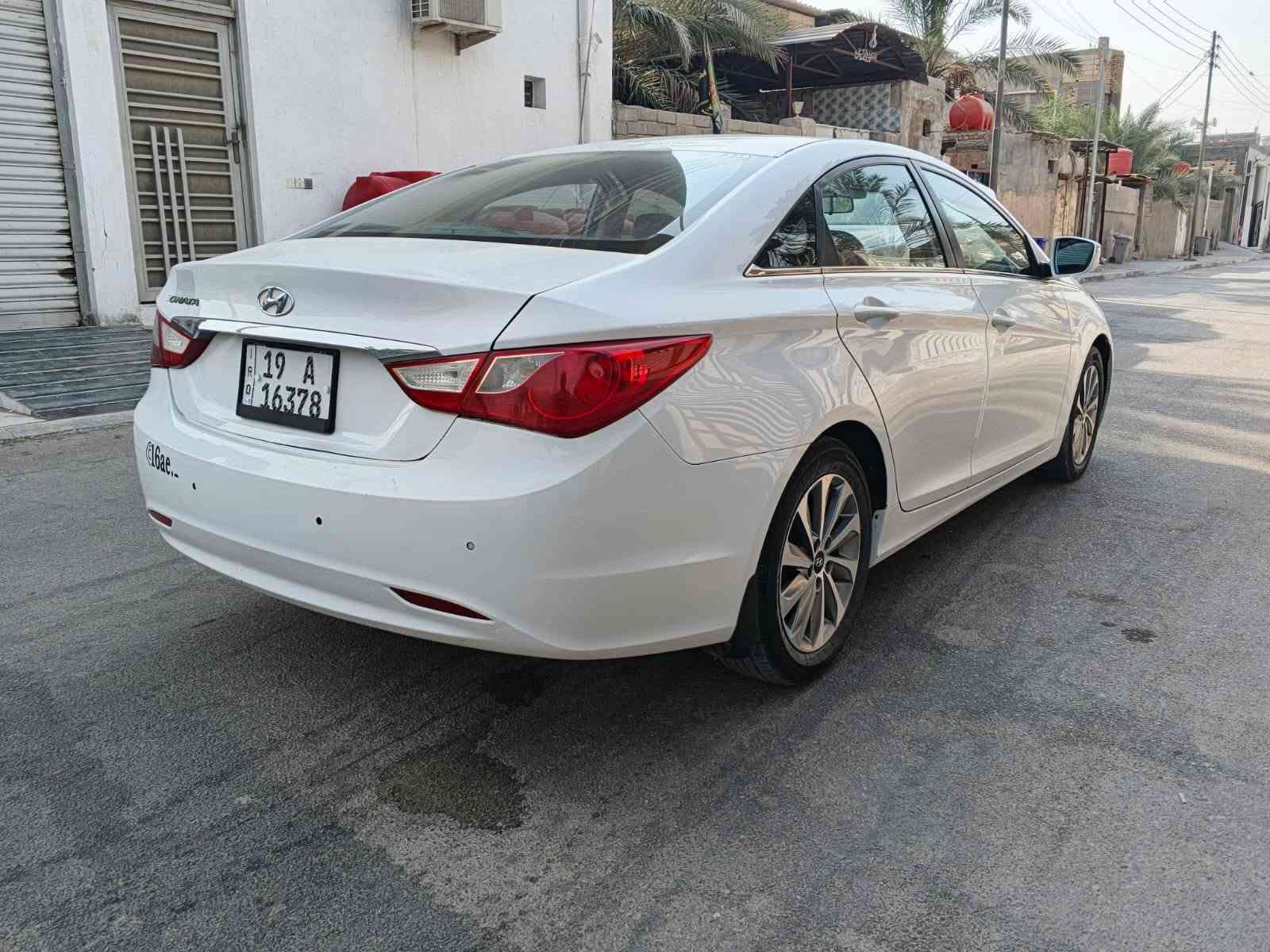 سوناتا شكل ١٤ • ٢٠١٣ • مكفولة