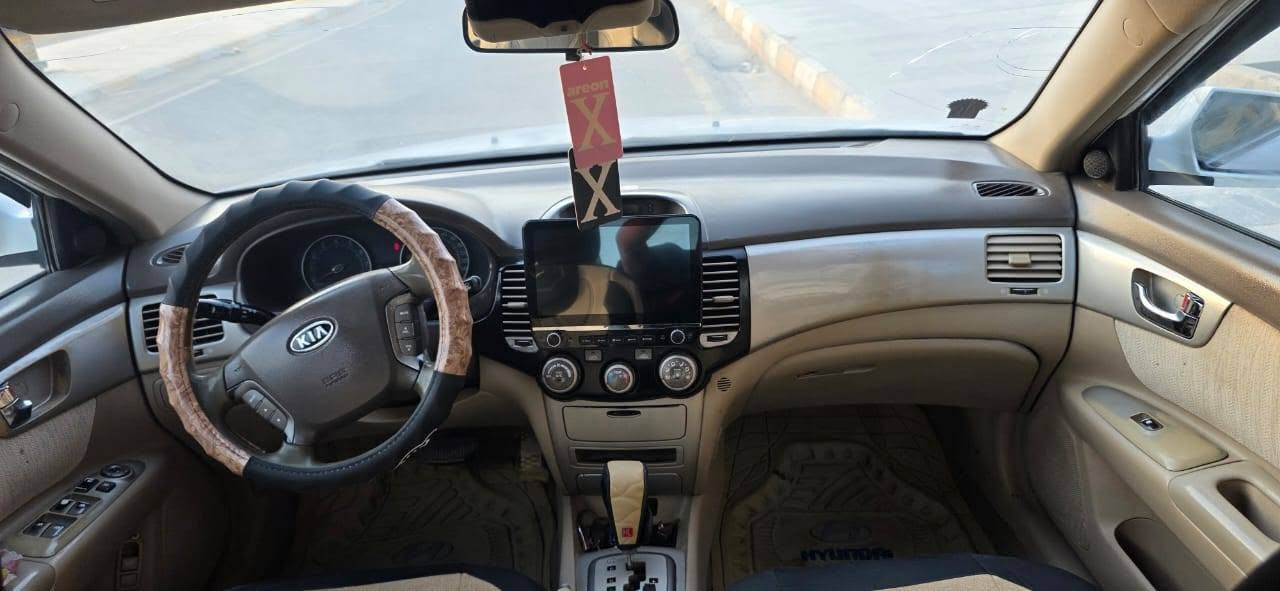 اوبتيما مديل ٢٠٠٨خليجي مكفول فقط بيه بارد ملاحضتين بصيطات تخم تاير حداديه جديده مبايل ***********
