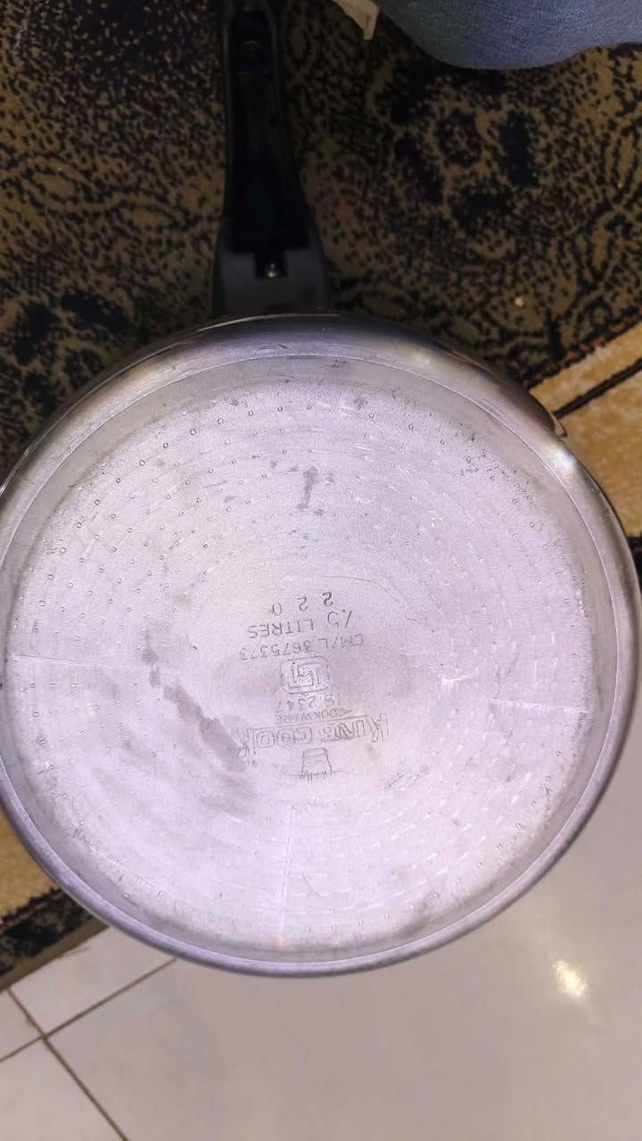 كدرضغط صناعه هنديه حجم٧.٥
لتر نضيف غيرمستخدم السعر ٤٠ مع مجال مكاني كوفه *********** النجف, العراق

