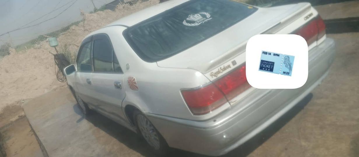السلام  عليكم ملكه اثنه كصه جنطه  دكمتين كير ومكينه توهن  شادهن ديفور الجبير تخم تاير  باتري جديد  شاصي 75 كرستال اصل   بيها بس هاي الظربه بل بنيد  يعني  تتعدل  تطبع  بيها ارقام وسنويه شمالي تريد كركوك
*********** النجف  الاشرف  السعر 28بيها مجال
السلام  عليكم ملكه اثنه كصه جنطه  دكمتين كير ومكينه توهن  شادهن ديفور الجبير تخم تاير  باتري جديد  شاصي 75 كرستال اصل   بيها بس هاي الظربه بل بنيد  يعني  تتعدل  تطبع  بيها ارقام وسنويه شمالي تريد كركوك

نص مكتوب في الصور:
- ADMIT ONE
- 1:40 م