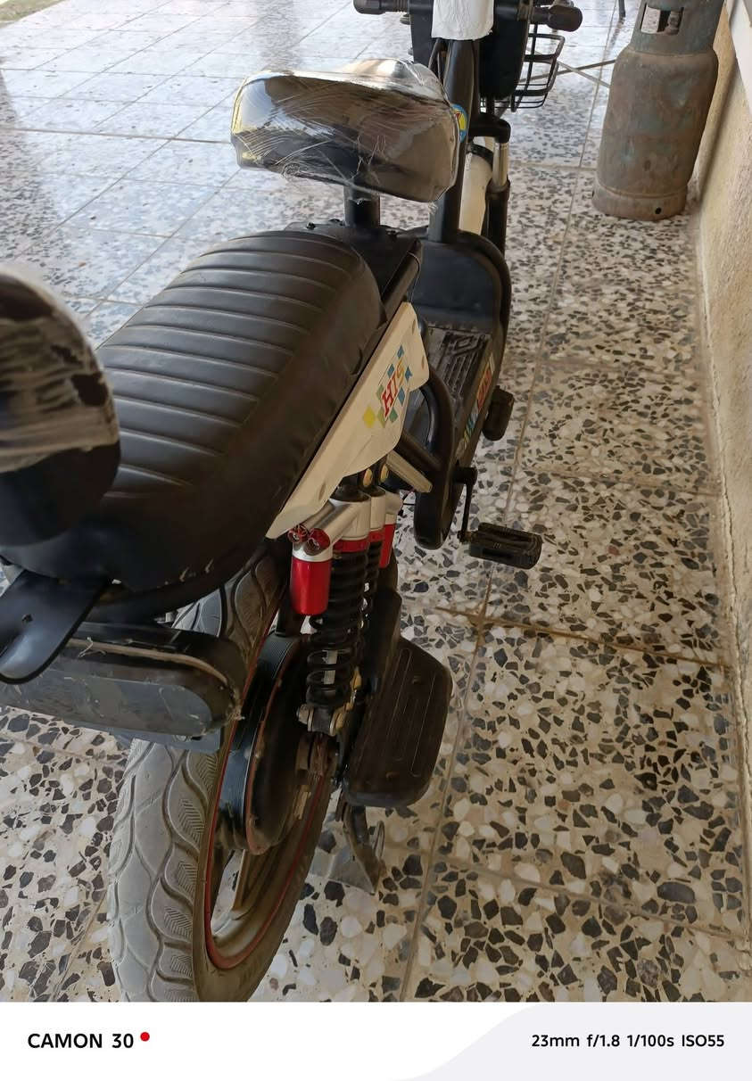 دراجه شحن لبيع شقاله وكامله بطاريات نضيفات بكاني بغداد قرب مخابز باب اغا سعر 300 رجا مو شراي لا تكسر بحالا العالم روح دور على كد فلوسك *********** رقمي بي وتساب
