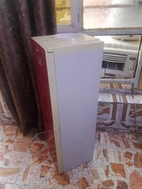 السلام وعليكم براد هيتاشي نضيف  شغال حار بارد كلش  نضيف مابي عطل  عنوا...