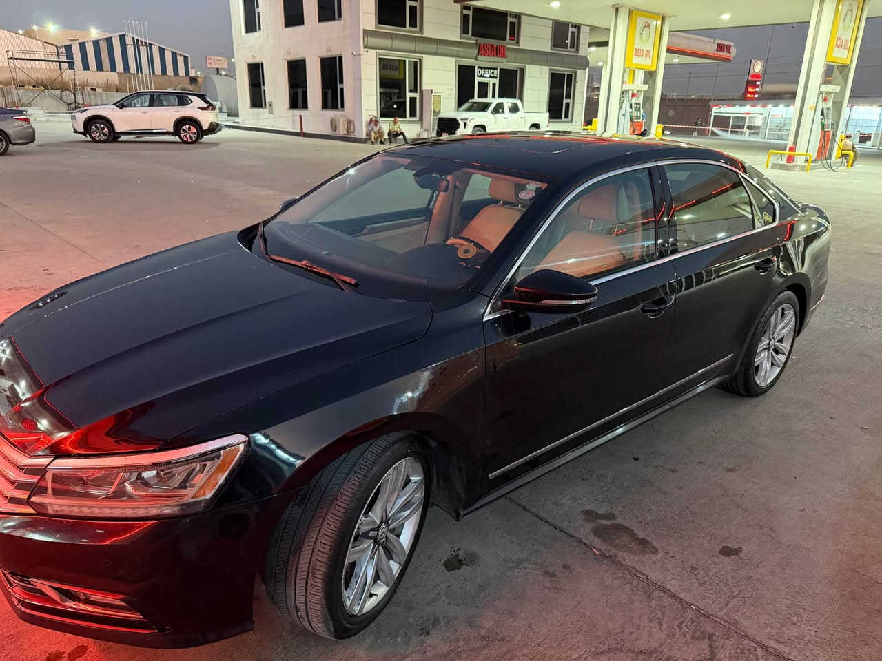 � للبيع | Volkswagen Passat TSI SE 2017 | Full Option 🔥

🚘 فولكس فاغن باسات SE موديل 2017
🇺🇸 وارد أمريكي
🖤 اللون: أسود ملكي
⚙️ محرك 1.8 TSI (المطلوب والأفضل بالسوق من ناحية الأداء والاستهلاك)

المواصفات:
✅ فتحة سقف بانورامية
✅ تشغيل بصمة (Keyless Start)
✅ تشغيل عن بُعد (Remote Start)
✅ كاميرا خلفية
✅ حساسات أمامية وخلفية
✅ رادارات أمامية وخلفية (مراقبة النقطة العمياء + مستشعرات)
✅ 4 كراسي تسخين
✅ شاشة وكالة
✅ مثبت سرعة
✅ تحكم على المقود
✅ مرايا كهربائية مع تدفئة
✅ نوافذ كهربائية
✅ نظام دخول ذكي بدون مفتاح
✅ ABS + مانع انزلاق + نظام الثبات الإلكتروني
✅ نظام فرملة الطوارئ
✅ إضاءة نهارية LED + ضباب
✅ تحكم أوتوماتيكي بالمناخ (Climate Control)
✅ جنوط ألمنيوم أصلية

📍العداد: 170,784 ميل

🛠️ السيارة نظيفة جداً، استخدام شخصي، جميع المواصفات تعمل بصورة ممتازة.

🎨 يوجد قطعة صبغ فقط، والسيارة جاهزة للفحص بأي مكان ولأي خبير.

💰 السعر: (اكتب السعر)

📞 ***********

للجادين فقط، والله يبارك لصاحب النصيب.

#Passat #Volkswagen #Passat2017 #TSI #FullOption #دهوك #أربيل #السليمانية #سيارات_للبيع #فولكس_فاغن #باسات دهوك, العراق
