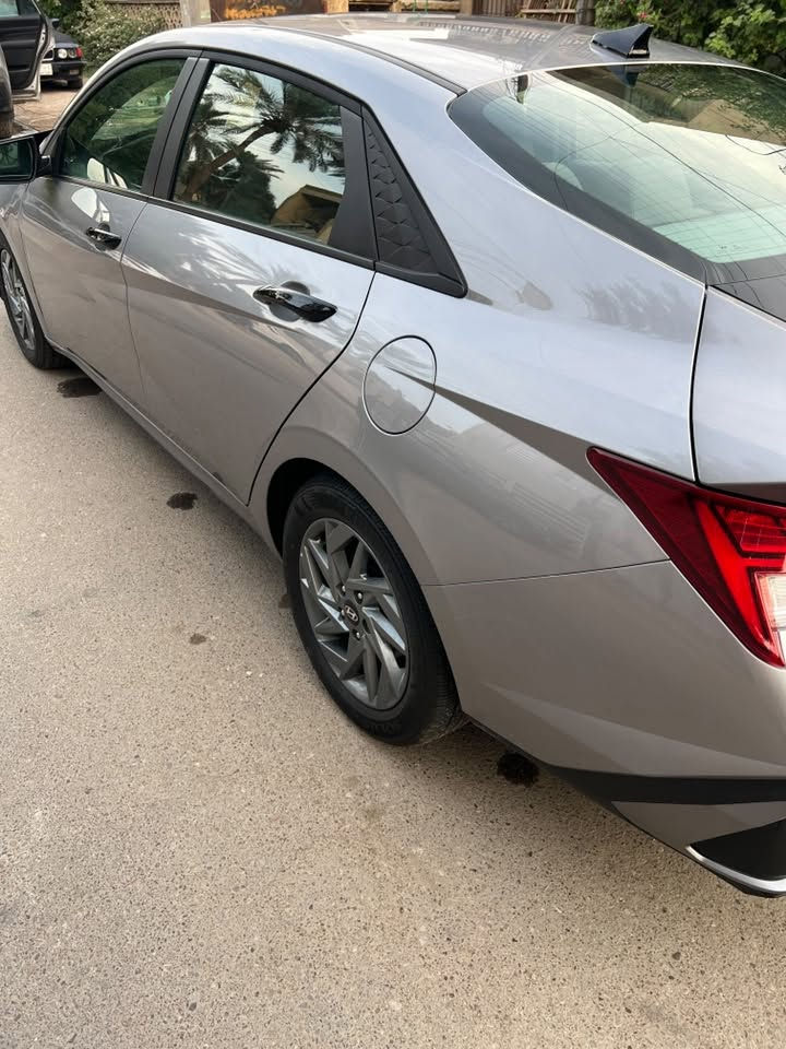 إلنترا هايبرد • ٢٠٢٦ • ٨٩٠٠ كم