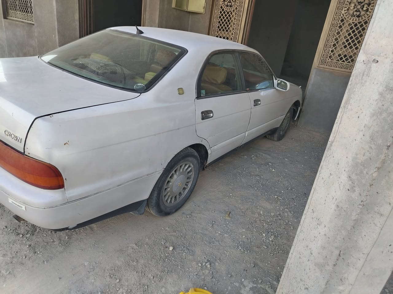 السلام عليكم
بطة متصل
 موديل ٩٢ رقم انكليزي كربلاء كير محرك تمام
بلادية مكفوله من الكص. سيارة متروكة تريد ترتيب 
السعر ٤٥ وبيه مجال
***********
