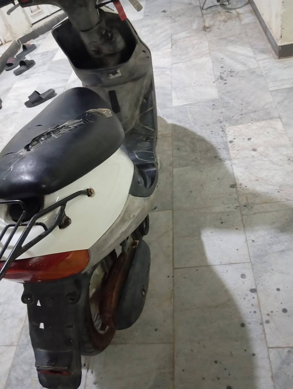 سلام عليكم دراجه بيجي للبيع دراجه نضيفه وحلوه كهربائيات شغاله من الطول للطول سلف هندر كله شغال السعر 225وبيهه مجال مكاني ناصريه مركز رقمي للتواصل ***********
