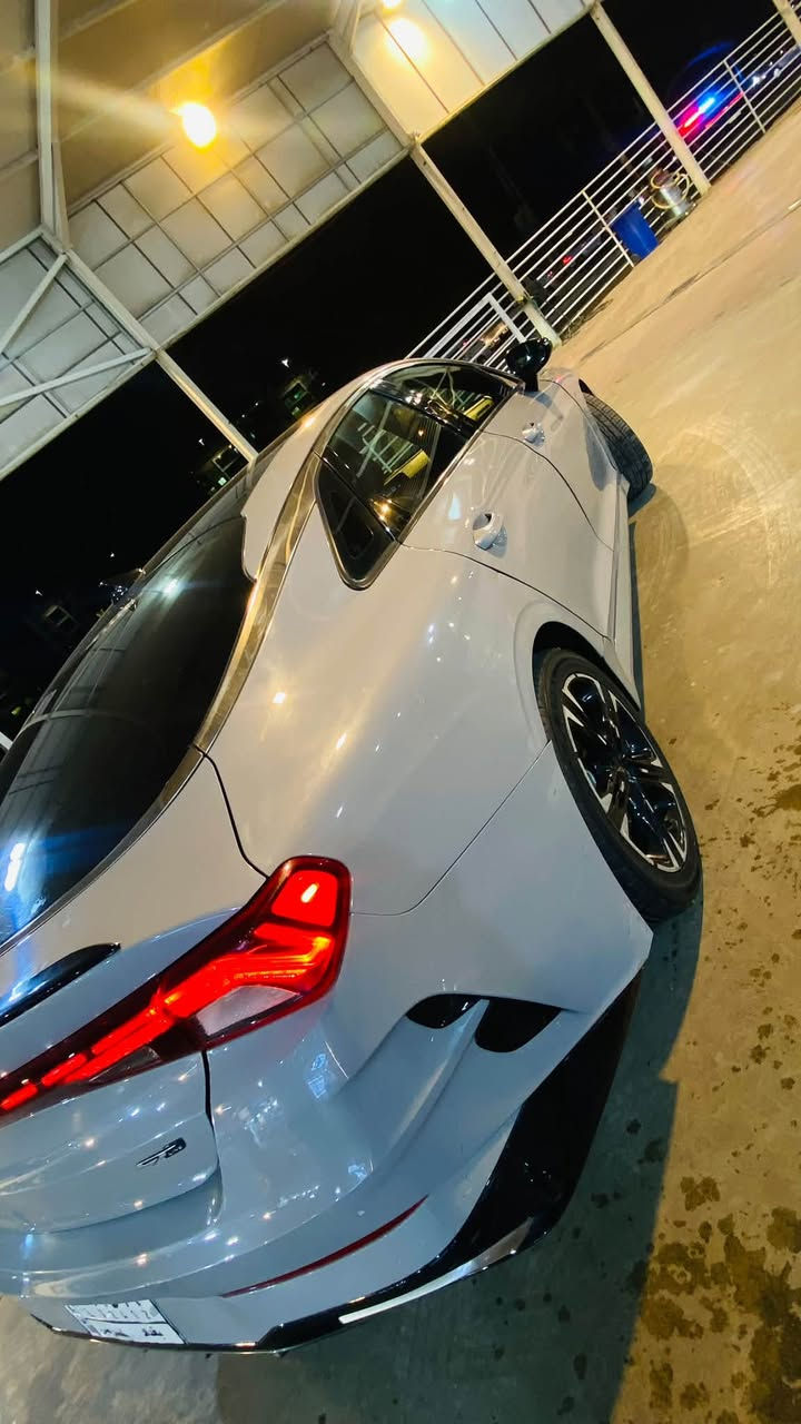 السلام عليكم
كيا K5 GT Line 2022 
لون أسمنتي
السيارة باسمي رقم بغداد تحويل ثاني يوم
بانوراما
بصمة أبواب وتشغيل عن بعد
تحكم ستيرن كامل
الكشنات الأمامية كهرباء
داخل أحمر
ختم شعار GT Line
رادار أمامي وخلفي
شاشة كبيرة كار بلاي
بلوتوث USB AUX
محرك 1600 تيربو
أنظمة قيادة
شاشة عرض أعطال بالدشبول
كروز سرعة ذكي مثبت سرعة
سايد بريك بصمة
GPS خرائط
نظام النقطة العمياء
صندوق كهرباء
قيادة ذاتية
شاحن وايرلس
تحديد مسار
مخارج شحن أمامية
رادار جانبي وأمامي وخلفي
وارد أمريكي
السيارة حادثها جاملغ وبنيد
السعر 163 $
مكاني :بغداد الكاظمية
رقم صاحب السيارة :***********
