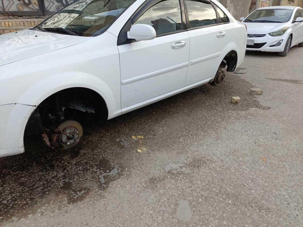 اوبترا موديل 2014 ***********
شباب سياره بيها ضربه من ورا بس جاملاغات مكفولات 
وبيهن صبغ بنيد وجاملاغات جماليه فقط مكينه وكير هستوني شادهن سعر 70وبيها مكان ناصريه
