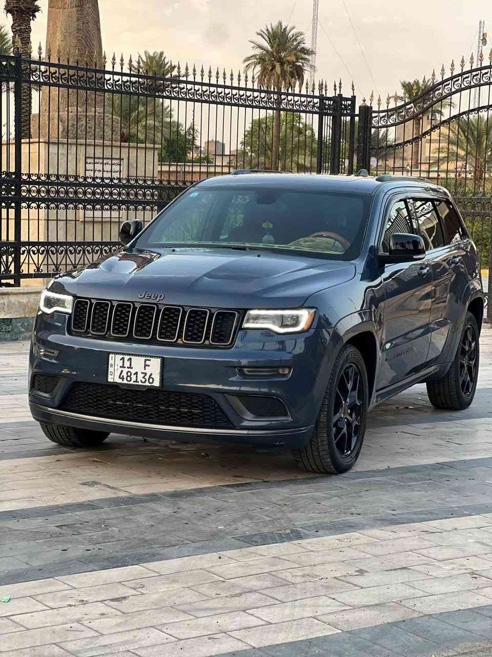 للبيع جيب لمتد اكس2020 للبيع فقط السعر240 
السيارة جديده بمعنى الكلام ماشيه65
فول عده الجكات والرادار حادث مرفق جاملغ مبدل نفس اللون ومصطره الباب مصبوغة فقط الباقي كفاله بدون أي دواخل
المواصفات 
كامرة 
بانوراما 
مقاعد جلد
نقطة عمياء  
مقاعد كهرباء 
صندوك كهرباء 
و باقي مواصفات الجيب 
مكان السيارة بغداد الكرخ 
السعر 24 الف دولار بيهة مجال
للاستفسار ‏‪***********‬‏
