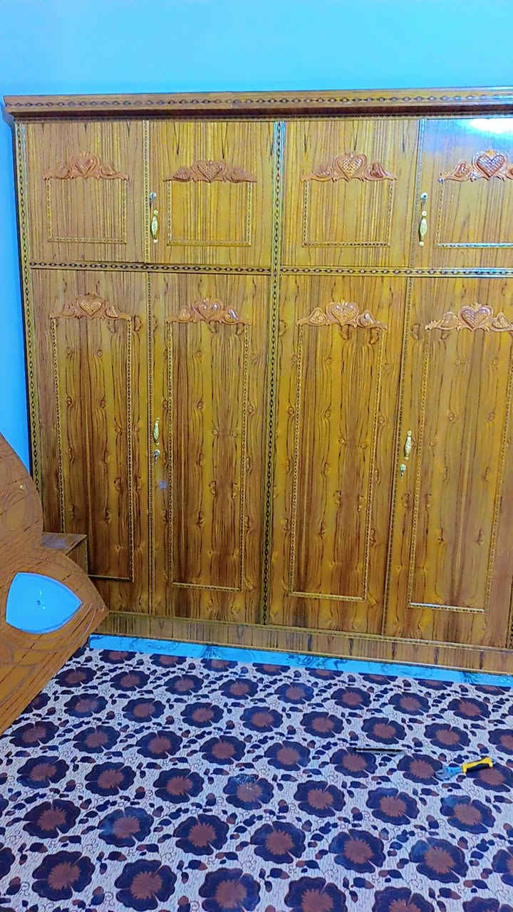 غرفه خشبا • نضيفه • خان نص عمود