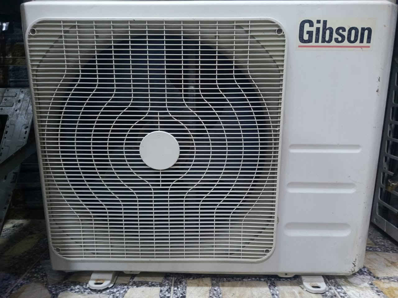 سلام عليكم سبلت جبسون 2طن غاز R22 سعر 450وبي مجال
رقم الهاتف. ***********
