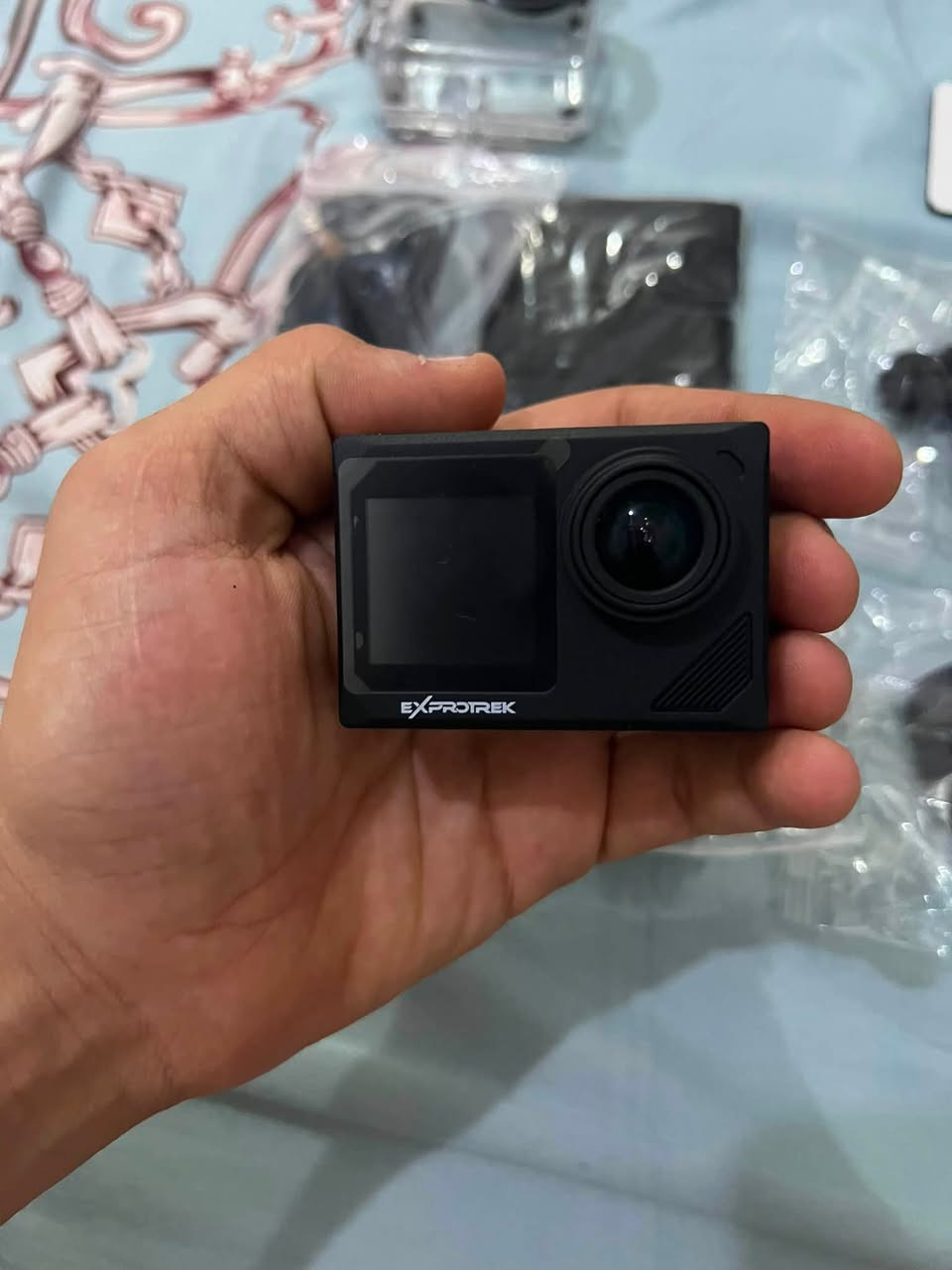 درون cx20 درون احترافيه استطلاع جوي تصوير مع كوبرو تصوير احترافي 4k جديده الدرون والكاميرا غير مستخدمه ابد للاستفسار الاتصال ع الرقم أو تواصل واتس*********** يوجد توصيل
