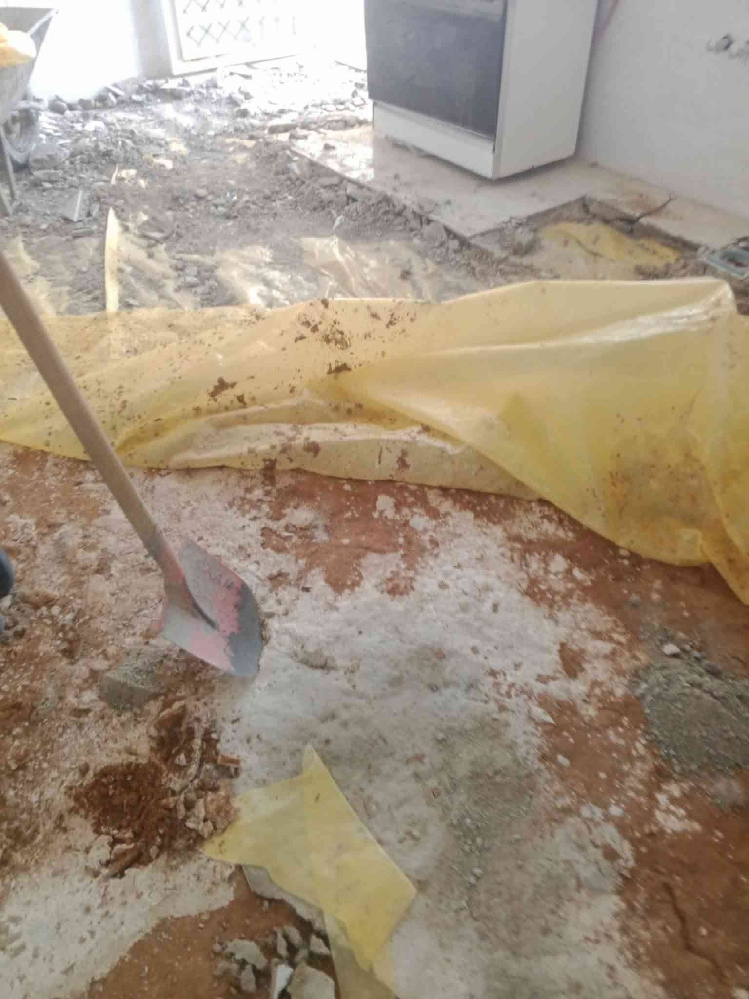 سلام عليكم كادر عمال تصعيد مواد تنظيف البيوت قلع الارضيه صبه+حفر+تدخيل السبيس+موجود بي واتساب ***********
