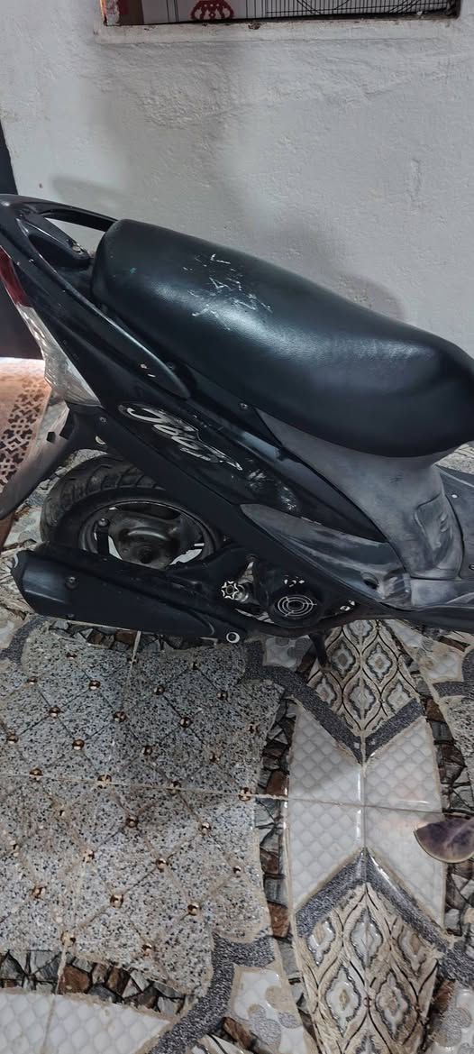 سلام عليكم دراجه ماكس فجه لبيع دراجه خنكت وطفت ماعرف شنو بيها سعر 250 قفل مكاني بصره موفقيه هاء ***********
