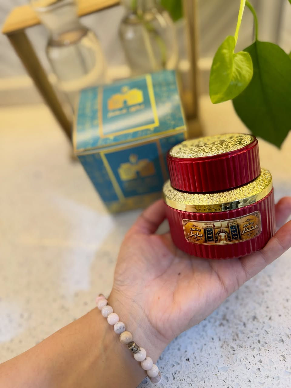 عطر الأناقة في كل زاوية.. ✨
بخُور "عشتار".. لمسة فخامة تملأ منزلك بالهدوء والسكينة. الآن يمكنك الحصول على تجربتك الخاصة للفخامة بسعر مميز جداً!

🎁 عرض خاص لفترة محدودة:
احصل على بخور عشتار بـ 15,000 دينار فقط بدلاً من 25,000 دينار (خصم 10%)

📍 تفضلوا بزيارتنا:
بابل - حي الصحة - قرب المدينة المائية.
📞 للطلب والاستفسار (خدمة التوصيل متوفرة لكافة المحافظات):
***********
جرب الفخامة التي تليق بك. 🏛️💙
