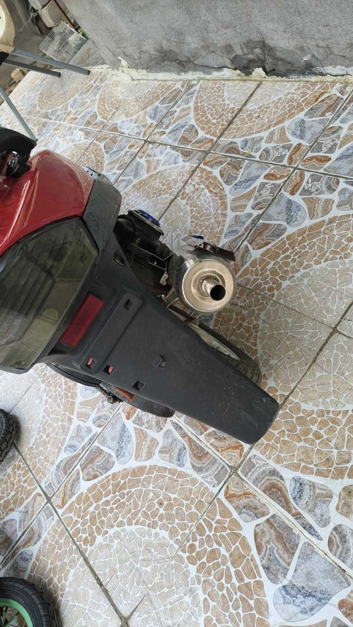 السلام عليكم 
ماكس عدله للبيع موديل2006مزود صالنصه رياضي بوشه 49 السعر500وبيه مجال المكان بابل ناحية النيل للتواصل ***********
