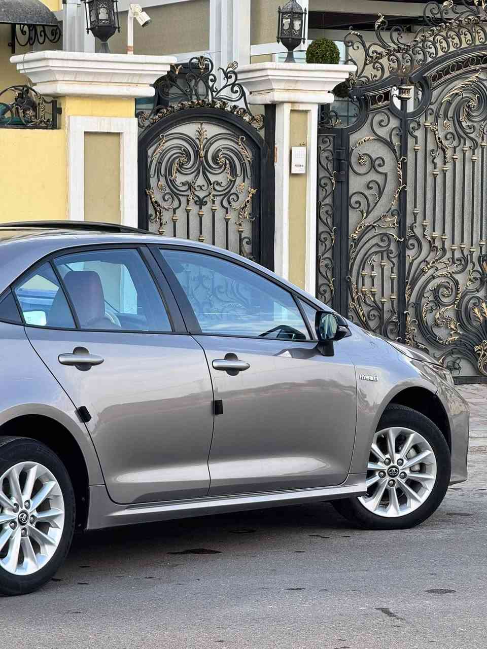 السلام عليكم
كورلا هايبرد خليجي2022 علامة الزرگة باب اول ولون مميز
ماشية 68 الف ميل وياها بصمة اضافية
سيارة بأسمي تحويل ثاني يوم
الجام كله مغلف عازل حراري اصلي
عليها ادامة كاملة من زيت وفلاتر وتايرات 
مواصفات فول
رادار امامي 
اوتو هولد Auto hold
هاند بريك دگمة 
بصمة تشغيل وبصمة ابواب
تحديد مسار 
كروز سرعة
فتحة سقف
اشارة مري 
3 وضعيات قيادة
بدون حادث ، صبغ دعامية خلفية فقط ، وملاحضات بسيطه
بيها رصعات ثنين اقل الشبر بالجاملغ الخلفي ممصلحة
عليها غرامة 400 الف ينزل من السعر
سعرها 142 ورقة 
مكانها بغداد مجمع نجمة بغداد 
*********** هاتف
