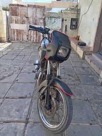 موطور جاوه لبيع كهربايات شغاله كليته محرك 350 .سعر 500 وبيه مجال لطيبي...