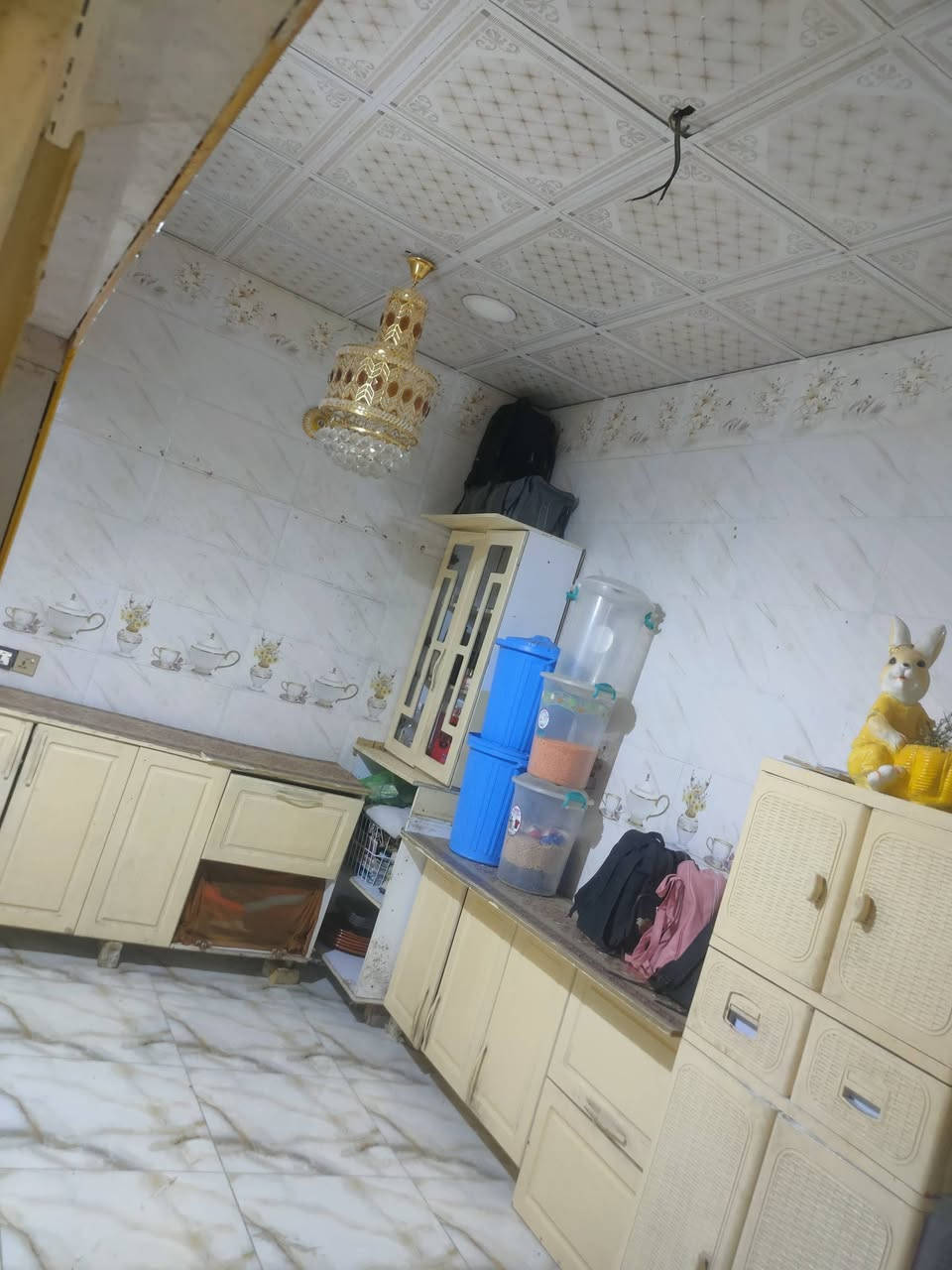 بيت زراعي • ١٠٠م • خلف عمارات الزيتون