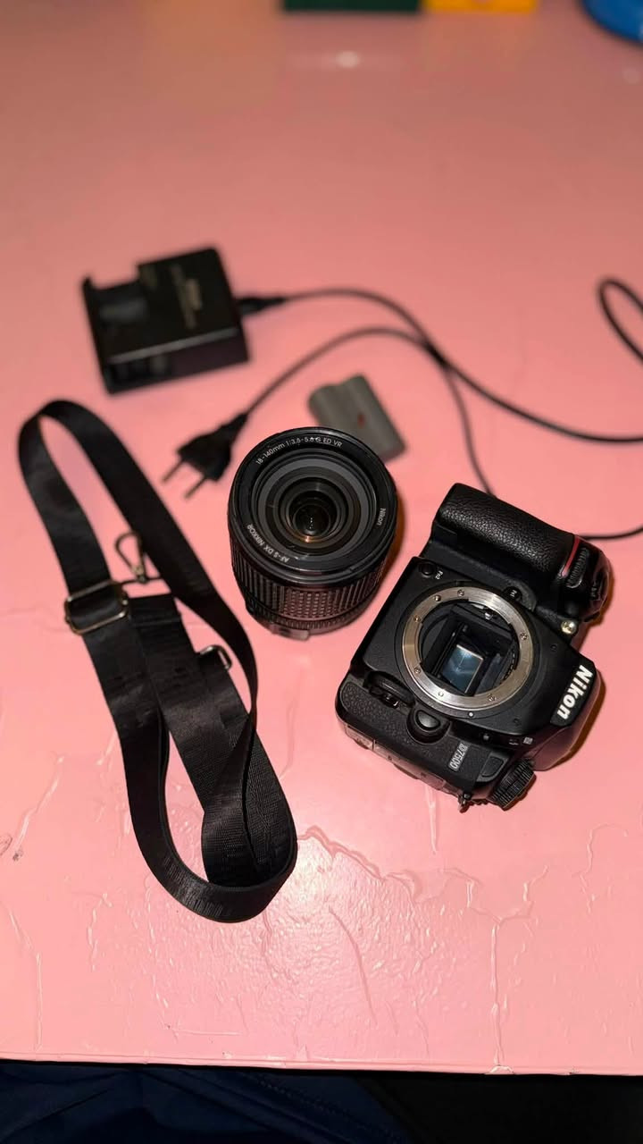 📷 للبيع: Nikon D7500
• كاميرا نيكون D7500 احترافية
• تصوير فوتوغرافي وفيديو بجودة عالية 4k فول فريم 
• حالة الكاميرا ممتازة

📍 العنوان: بغداد – الزعفرانية
📞 للتواصل واتساب: ***********

السعر: 850 الف
