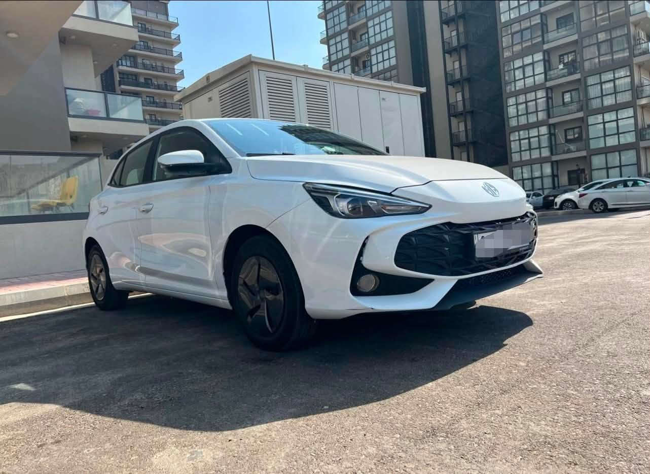 للبيع MG3 موديل 2025

سيارة نظيفه 
ماشيه تقريبا 1800 كم

المواصفات:

• محرك دوش 1.5L

• كير أوتوماتيك

• كاميرا خلفية

• حساسات خلفية

• شاشة وسطية

• عداد رقمي

• تكييف ممتاز

• داخلية نظيفة جداً

• إضاءة أمامية وخلفية LED

• تصميم رياضي وعصري

توجد بعض الملاحظات
صبغ نصف باب + تبديل الجاملغ

• الموقع: بغداد / حي الجهاد 

§ السعر 105

السعر قابل للتفاوض بالمعقول

" للتواصل والاستفسار الاتصال على الرقم 
***********
