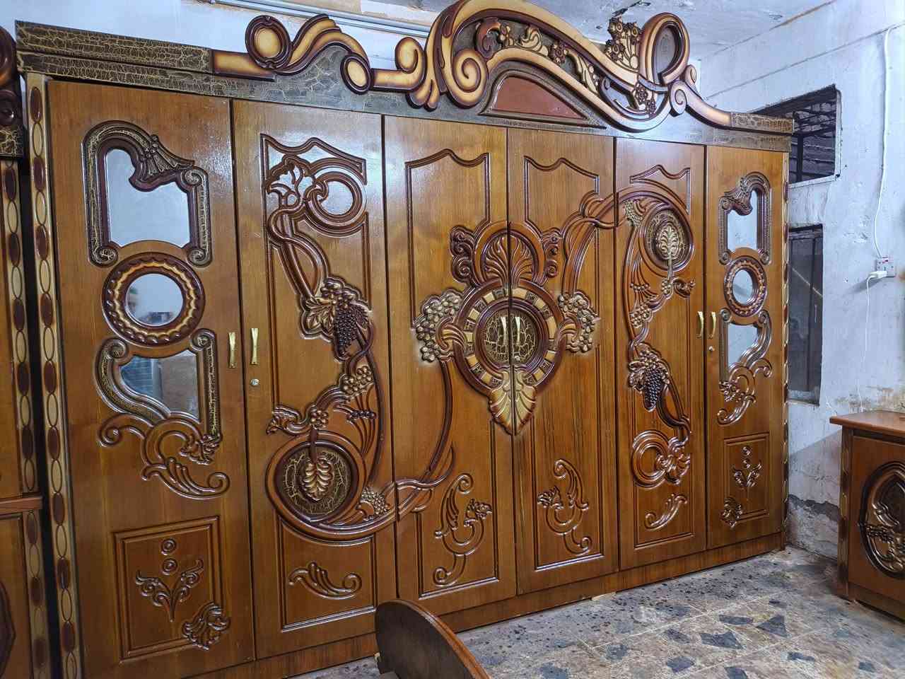 غرفه اخشاب ام السته نجاره جديده كلش نهايته ٦٠٠مكان ناصريه ***********
