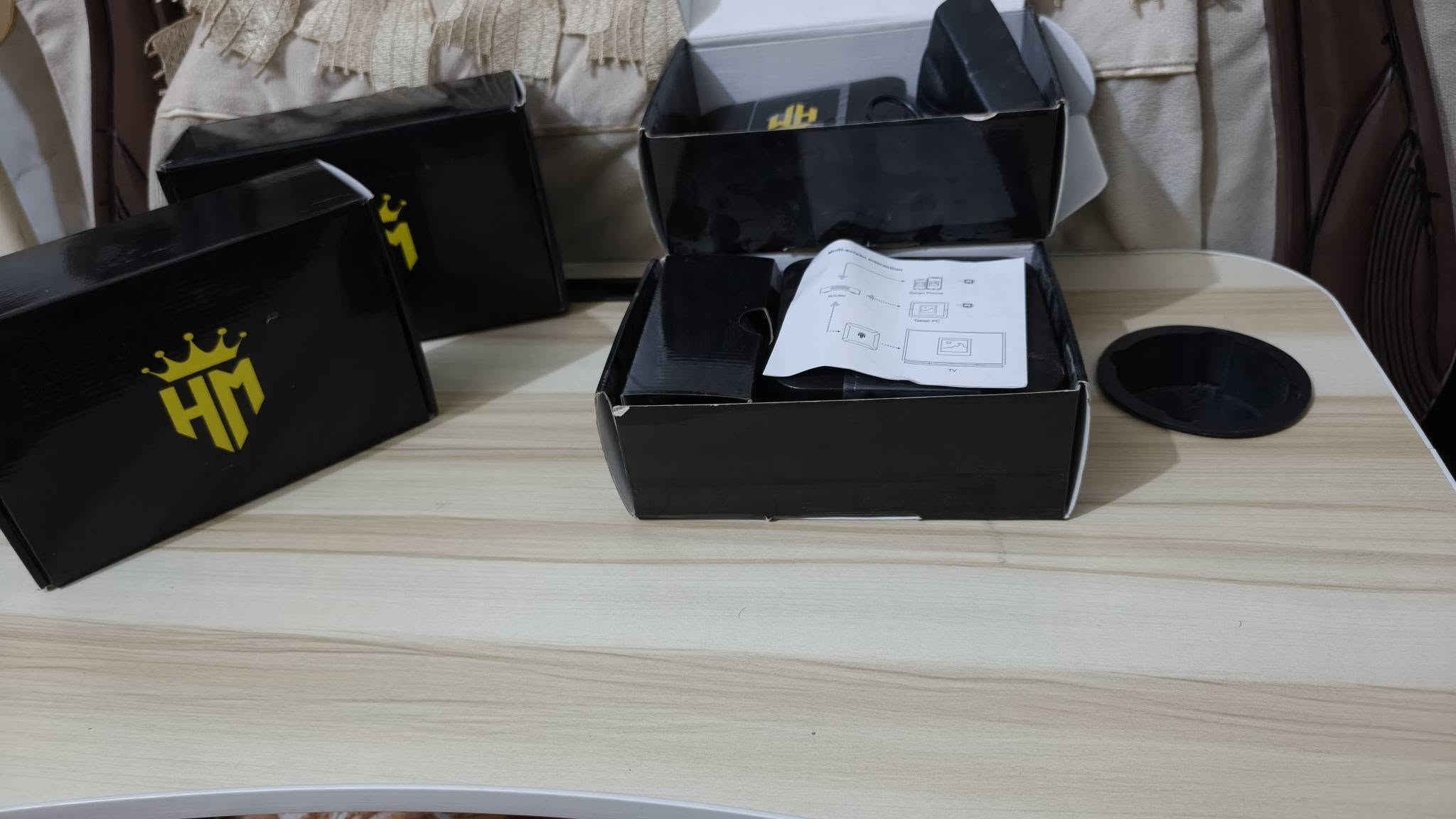 Tv box
او ستلايت انترنت  
دقة 4k 
رام 4 گيكا 
نظام اندرويد 11 
يوتيوب وسينمانا وشبكتي 
سعره 35 الف وبيه مجال 
يوجد توصيل لجميع المحافظات 
اكو قطعه بيهن نظافتها 100% مامستعمله
