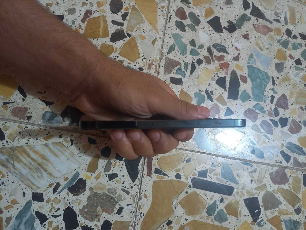 سلام عليكم ايفون 12 بور ماكس ذاكره 256 بطاريه 77 لجهاز نضيف 
فقط شاشه مبدله 
ولفيس ايدي متوقف 
السعر400 وبيه مجال 
مكانك نجف 
الاستفسار 
***********
