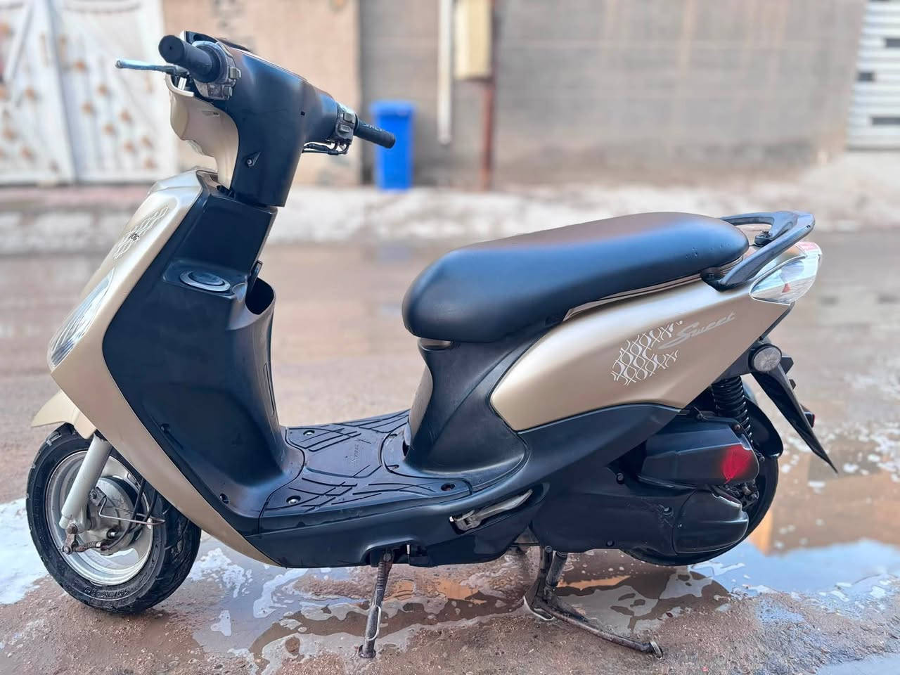 سلام عليكم اعادة نشر بسبب الوعود الكاذبه اروحلك فدوة اذا بياع شراي لا تفوت او اذا اتعام@إشارةاتفوت 🙅‍♂️ 

الدراجه معدلها خير من الله وخرسه مالها صوت كفاله من كلشي ***********

السعر ١٣٥٠ ومجال بسيط كلش حك الجيه
