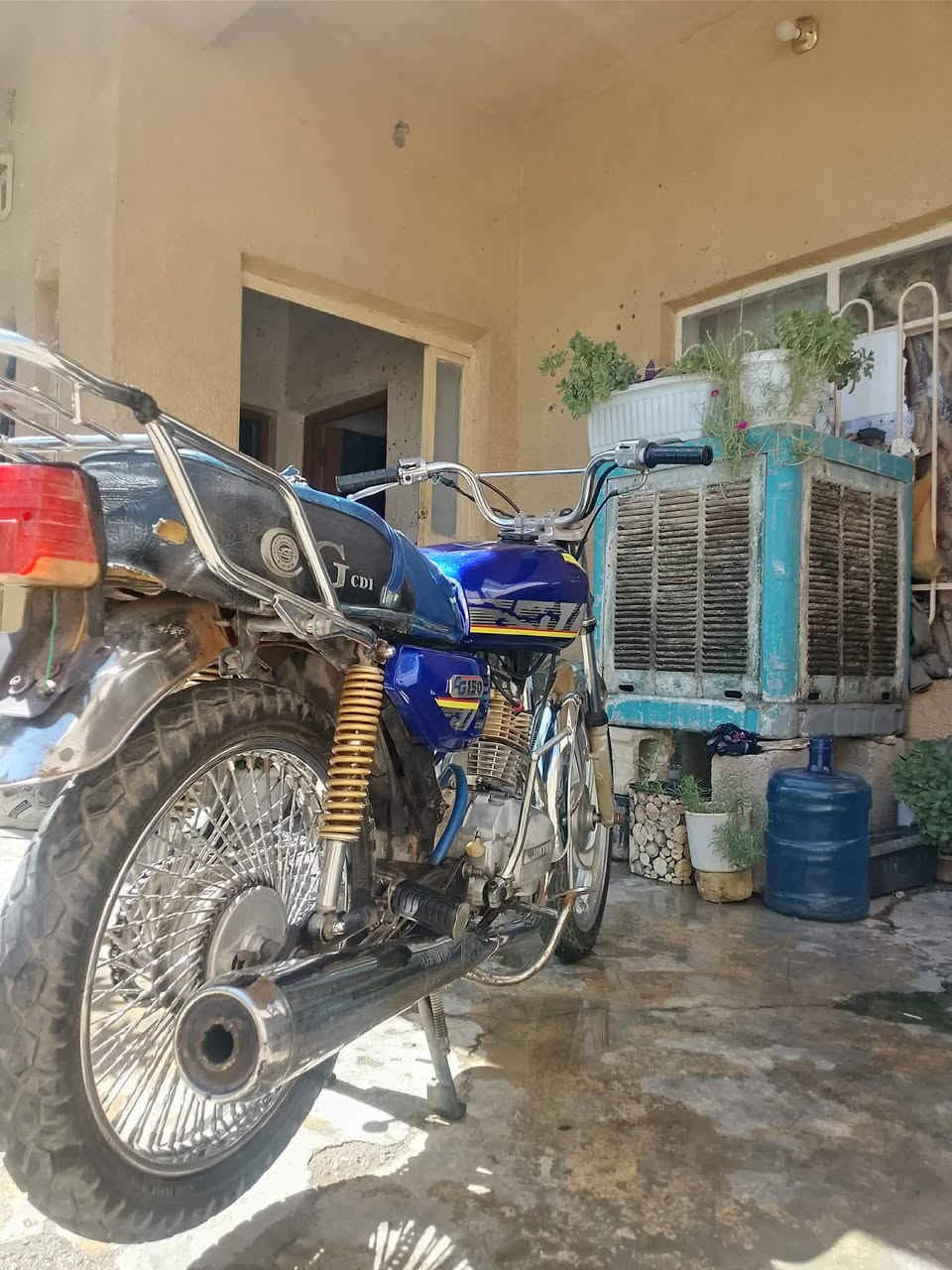 سلام علیکم دراجه للبيع موديل ٢٠٢٠ السعر ٣٥٠وبيها مجال الرقم ***********
