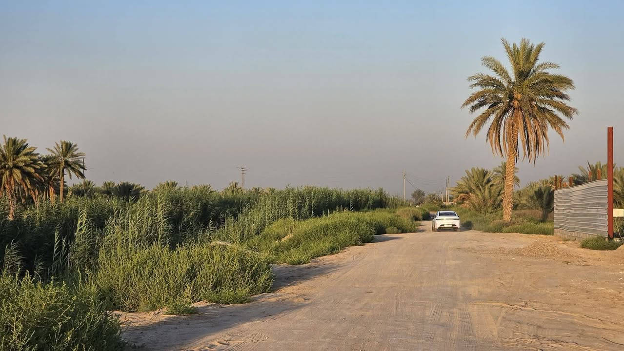 عقار مثالي في كربلاء💯
✅ثلاث دوانم للبيع واجهه  
35 متر وجه على بزل مباشر 
طابو سند 25 تحويل بالطابو 

✅متوفرة كافة الخدمات 
تبليط، ماء، كهرباء، مدارس 
منطقة سكنية متكاملة الخدمات 

✅️الموقع كربلاء - منطقة الجذار 
شارع نجف كربلاء عمود 1141
قرب مدرسة المجتبى الابتدائيه 
تبعد عن شارع الزوار  3 كيلو 
تبعد من مركز مدينة كربلاء 15 كيلو 

💰سعر الدونم 75 مليون والأرض تباع بالكامل 

📍فقط العندة فلوس وجاهز للشراء يتصل 

📞 *********** مكتب العلياني للعقار المكتب مجاز رسميا
