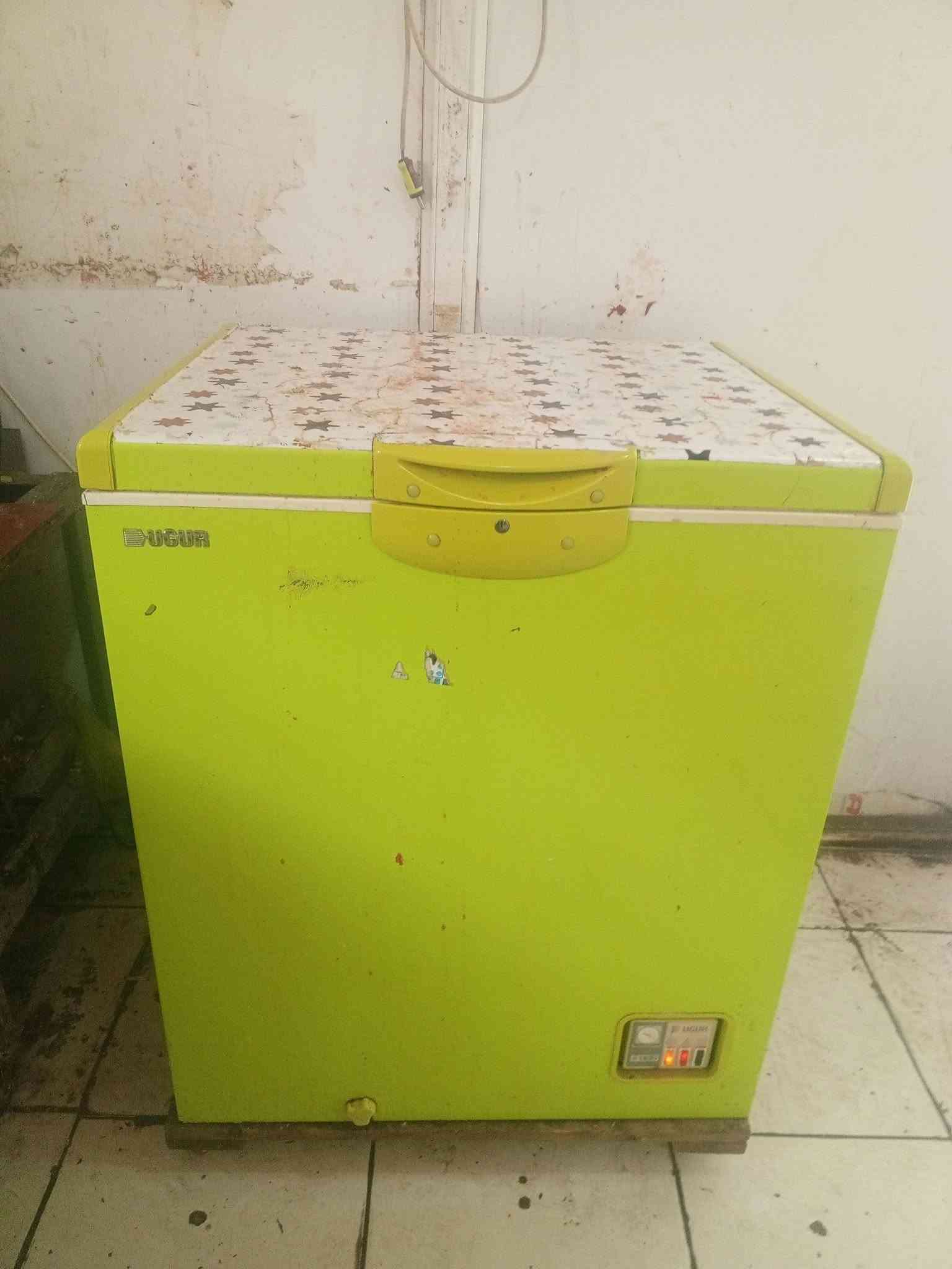 لسلام عليكم اخوان
كافتريا للبيع جاهزه وكاملة مكملة مجرد تجيب غراظك وتشتغل
كاملة من ناحية الشوايات والكابسات
سبب البيع ينرادلها وقت فراغ
اذا تردون بس الغراض عادي أبيعها
والكافتريا جانت تشتغل خير من الله
الموقع كربلاء شارع نهر الهنيديه
والسعر كلش مناسب ***********
