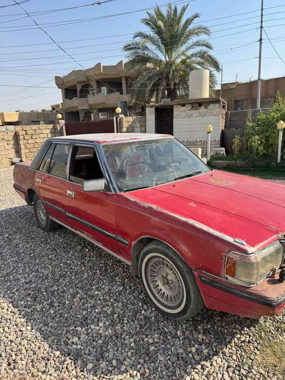 السلام عليكم ورحمة الله وبركاته 
سياره سوبر موديل 1985
سياره محركها الأصلي 
كير محرك شرط 
تواير نص عمر
ودواخلها نضيفه 
سياره رقم صدامي 
للاستفسار الاتصال بل رقم ‭***********‬
السعر 27 وبيه مجال
وأذا ماتشتري لاتتصل
العنوان /صلاح الدين قضاء الشرقاط📍

