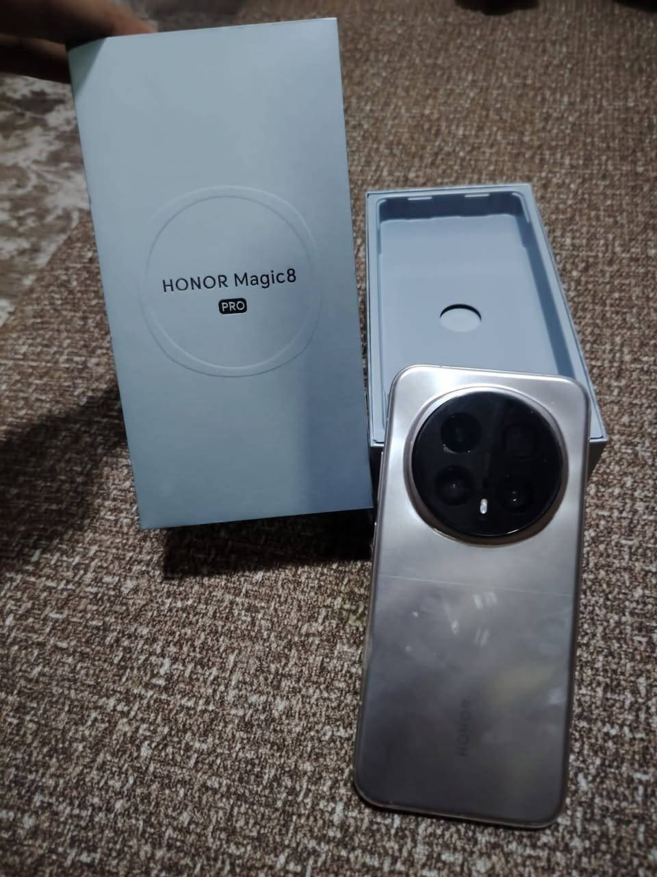 Honor Magic 8 pro - 512g
مكلف بلنشر

جهاز مستخدم نظافه 100% كامل ملحقات

السعر : 1.125.000

متوفر توصيل

تواصل واتس اب عل هذا الرقم

***********
