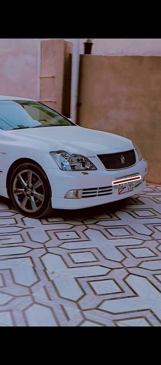 شاهينه قرار ٤٨ رقم بصره انكليزي باسمي كفاله من الكص والعيب الشرعي والتبديل ٣ دكم قطعتين تبريد 
كرستال بصمه رصاصي ويل رياضي ١٨ لايت دوار شاصي ١٨٢ 
محرك وكير كفاله
نظافه ١٠٠/١٠٠
سعرها ١٥٠ وبيها مجال بعد ***********

