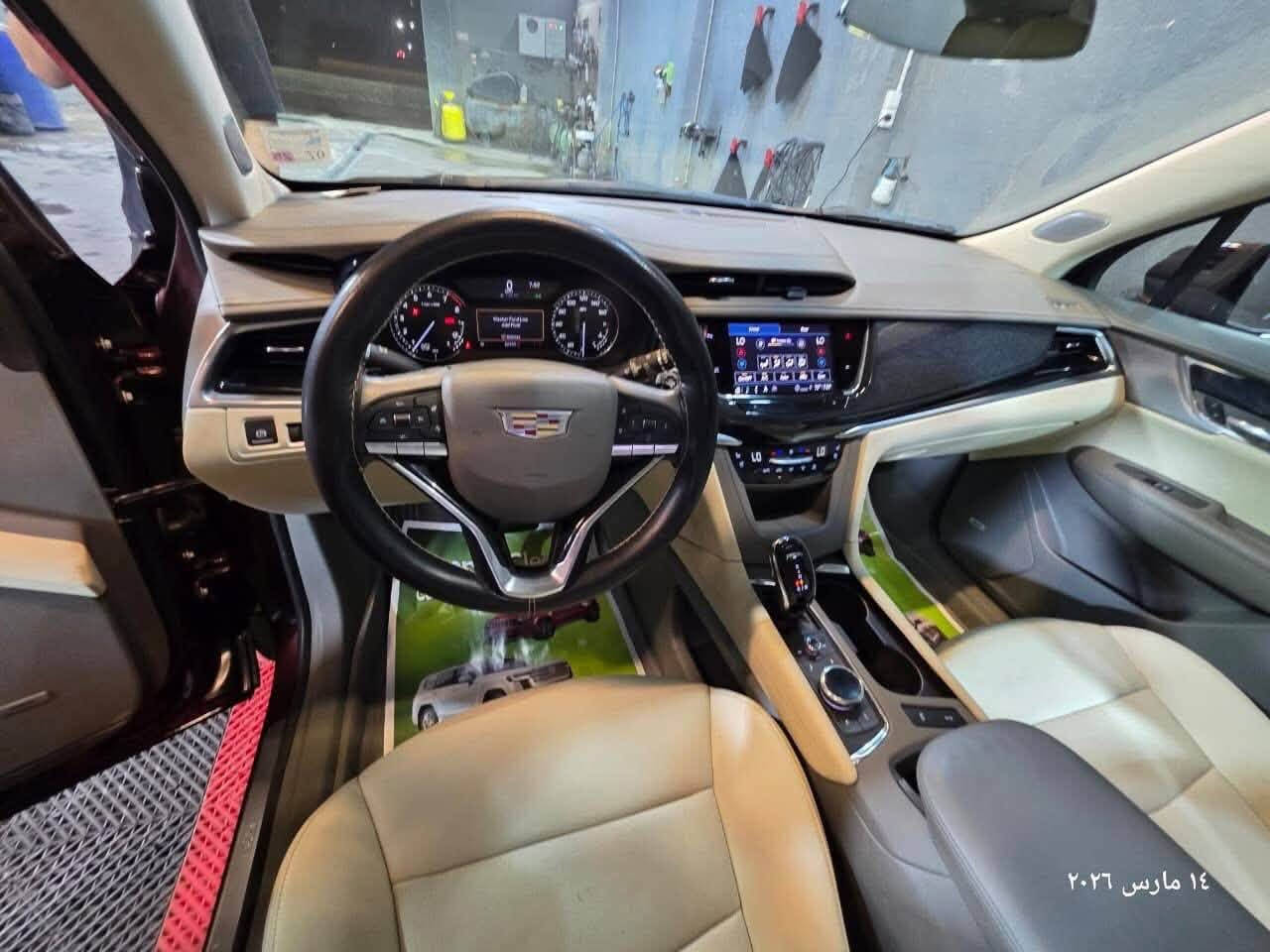 بسم الله الرحمن الرحيم 
🔴 للبيع مستعجل جداً (ضروره ماليه) 🔴

🚗 كاديلاك XT6 2023 –
الممشى: 76 كم بس (جديده بالكيلو)
رقم بغداد – تحويل مباشر باسمي
سنويه جديده

المواصفات:
🔹 مكينه V6 سداسيه (VVT) – قير أوتوماتيكي مضمون
🔹 7 ركاب – مقاعد منفصله VIP (صف ثاني وثالث كهرباء)
🔹 شاشه لمس رئيسيه + ماوس تحكم + Apple CarPlay وايرلس
🔹 3 أنظمة قياده (رياضي / عادي / ثلجي)
🔹 مثبت سرعه + تحديد مسار + تنبيه الخروج عن المسار
🔹 حساسات أماميه وخلفيه + كمره خلفيه
🔹 3 قطع مكيف منفصل (سائق – راكب – خلفي)
🔹 تدفئه وتبريد للمقاعد الأماميه + تدفئه للمقاعد الخلفيه
🔹 مقود كهربائي + مدفأ
🔹 صندوق خلفي كهربائي (فتح وإغلاق أوتوماتيكي)
🔹 ترحيب ضوئي بشعار كاديلاك عند الاقتراب

⚠️ ملاحظه: السياره وارد أمريكي – الضرر الوحيد هو جطه خلفيه تم تصليحها ورجعت لوضعها الطبيعي (المكينه والكير بحاله الوكاله).

💰 السعر: 290,000 دولار (قابل للتفاوض)
📞 للجادين فقط – المعاينه تثبت السعر
📱 للاتصال أو واتساب: ***********
📩 أو الخاص على الفيسبوك (للتواصل السريع)
