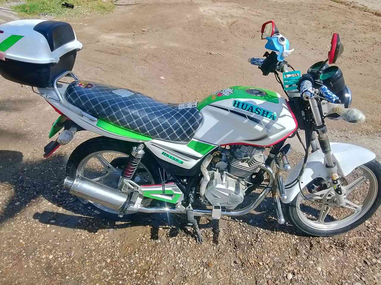 ادمن ححبيبي وافق 🤍
هيوشة مكمركة دراجة خير من الله نضيفة 
 
مكاني صقلاوية السعر (800) 

هـ ***********
